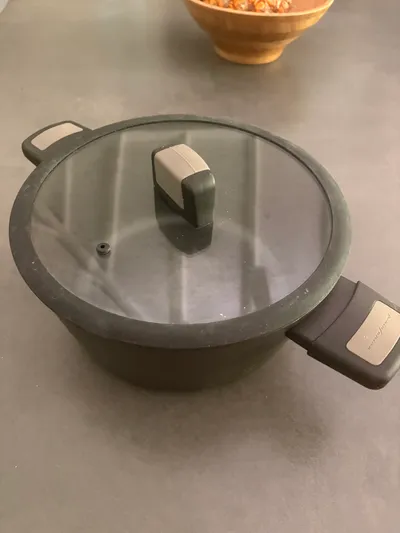 Big cooking pot