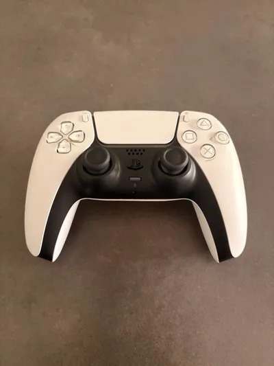 Gaming console controller