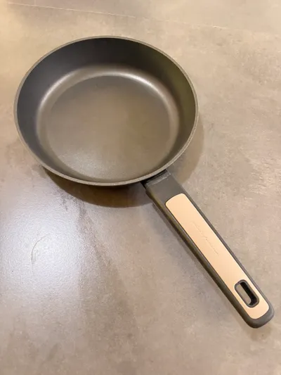 Frying cooking pan