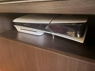 Gaming console