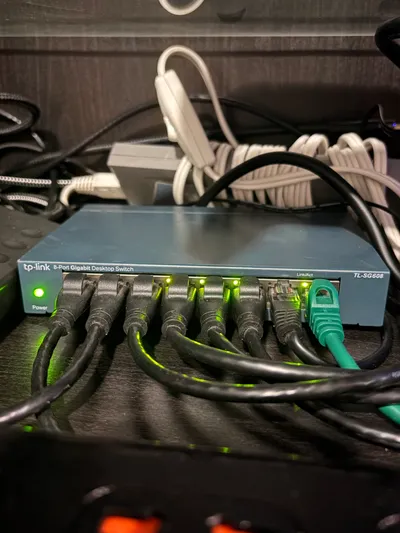 Ethernet LAN switch